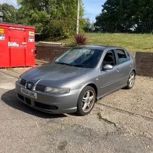 Seat Leon hatchback 2004 manual 1896cc 5-door