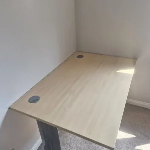 Office desk - Image 2