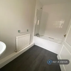 2 bedroom flat in Cedric Court, Swanscombe, Dartford (2 bed) - Image 7