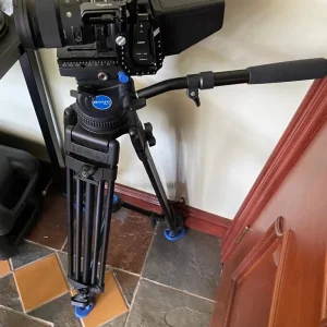 Benro V10 camera tripod and fluid head - Image 3