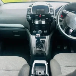 2013 Vauxhall Zafira 1.8i Exclusiv 5dr MPV - Image 5