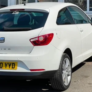 2011 SEAT Ibiza 1.4 16V Chill Sport Coupe 3-door Hatchback - Image 8