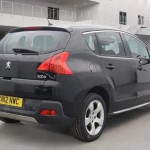 2012 Peugeot 3008 1.6 HDi Exclusive Euro 5 5-door Hatchback Diesel Manual - Image 4