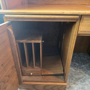 Solid oak writing bureau and chair - Image 7