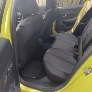 2024 Peugeot 208 5-door hatchback, yellow lime metallic - Image 6