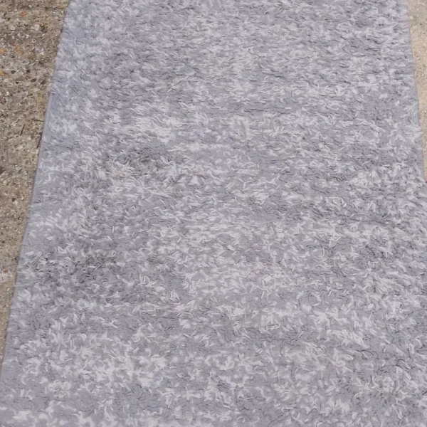 Grey rug 100x150 cm
