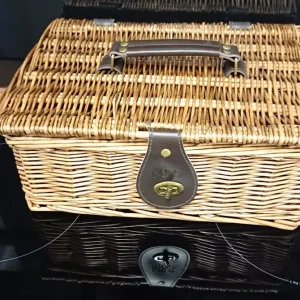 M&S wicker hamper - Image 2