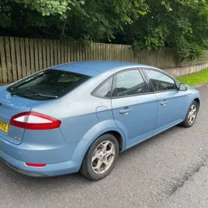 2010 Ford Mondeo 2.0 TDCi Zetec 5-door Hatchback - Image 4