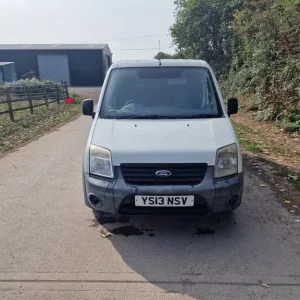 2013 Ford Transit Connect 1.8 Diesel Manual with Reverse Camera and Cage Bulkhead - Image 3