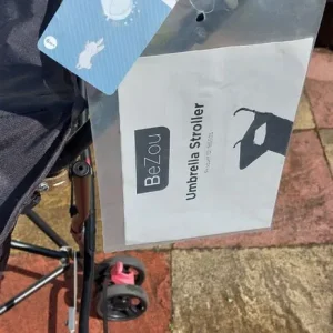 Black stroller with sun canopy - Image 6