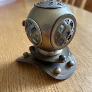 Display Divers Helmet Ornament