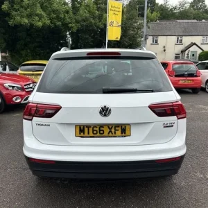 2016 Volkswagen Tiguan 2.0 TDI BlueMotion Tech SE Navigation SUV - Image 3
