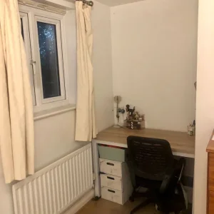 Double Room (en suite) in Omagh, Fermanagh and Omagh District - Image 6