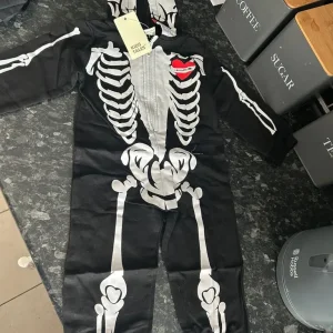 Child’s skeleton costume age 6 months - Image 3
