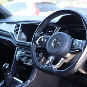 2019 Volkswagen T-Roc 1.6 TDI R-Line Manual with Apple CarPlay and Tints - Image 4