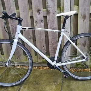 Giant Escape Hybrid Bike - Image 3