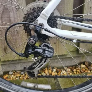 Giant Escape Hybrid Bike - Image 5