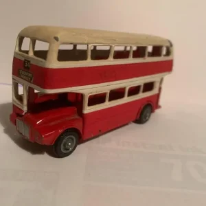 SCALE MODEL BUS Routemaster in Stockport Corporation Livery
