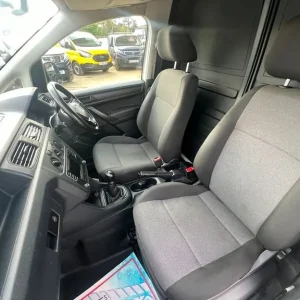 2019 Volkswagen Caddy 2.0 TDI Panel Van - Image 3