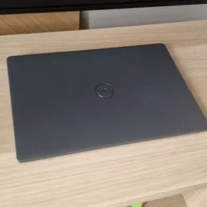 Dell Latitude 14" Laptop – Intel i5, 16GB RAM, 256GB SSD, Windows 11, Office Included - Image 2