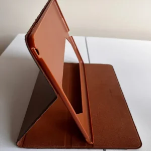 iPad Air 2 screen cover and reading stand - Image 5