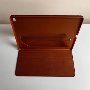 iPad Air 2 screen cover and reading stand - Image 8