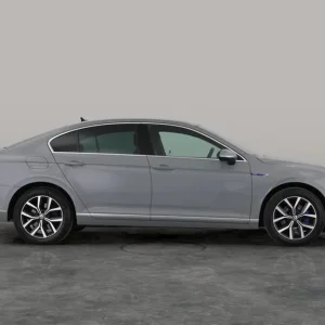 2022 Volkswagen Passat GTE 1.4 TSI Plug-in Hybrid - Image 6