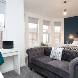 1 bedroom with en-suite, furnished, shared house - Image 7