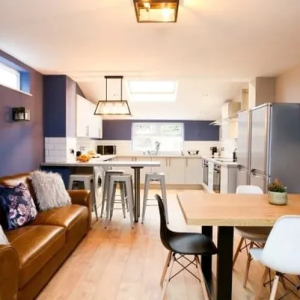 1 bedroom with en-suite, furnished, shared house