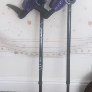 Purple smart crutches with cushioned feet - Image 2