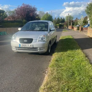 Kia Picanto 2005 hatchback manual 5-door 1.0L