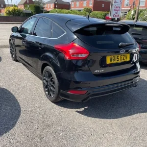 2015 Ford Focus ZETEC S Hatchback Petrol Manual - Image 4