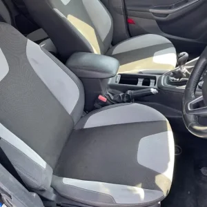 2015 Ford Focus ZETEC S Hatchback Petrol Manual - Image 8