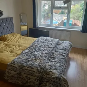 Ensuite with King Size bed