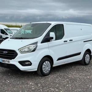 2019 Ford Transit Custom 2.0 EcoBlue Trend Panel Van - Image 3