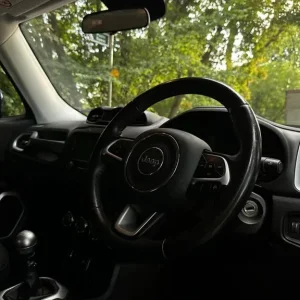 2016 Jeep Renegade 1.4T MultiAir II Longitude Euro 6 5-door Estate - Image 2
