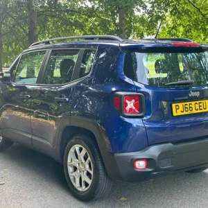 2016 Jeep Renegade 1.4T MultiAir II Longitude Euro 6 5-door Estate - Image 6