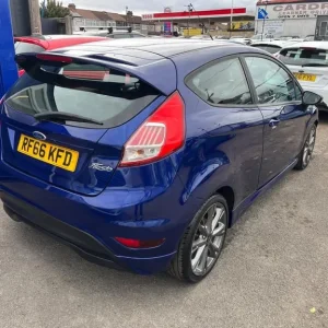 2016 Ford Fiesta 1.0T EcoBoost ST-Line Euro 6 3dr Hatchback - Image 6