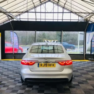 2019 Jaguar XF 2.0 Diesel Manual 4dr Prestige with 17" Alloys - Image 6
