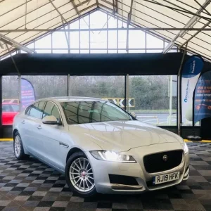 2019 Jaguar XF 2.0 Diesel Manual 4dr Prestige with 17" Alloys