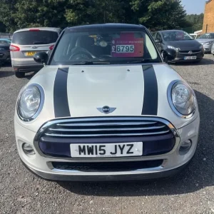 2015 MINI Hatch 1.5 Cooper S 5-door Petrol Manual - Image 2