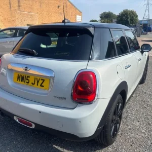2015 MINI Hatch 1.5 Cooper S 5-door Petrol Manual - Image 7