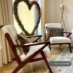 2 bedroom flat in Queen's Gate, Perth and Kinross (2 bed) - Image 2