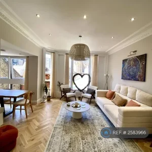 2 bedroom flat in Queen's Gate, Perth and Kinross (2 bed)