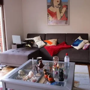 Three bedroom end of terrace house with garage and private garden - Image 7