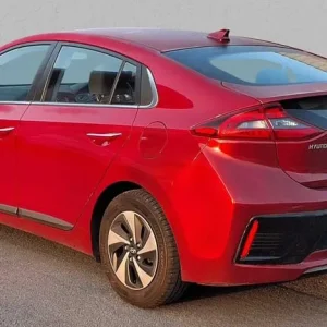 2019 Hyundai IONIQ 1.6 GDi Hybrid Premium 5-door Hatchback - Image 2