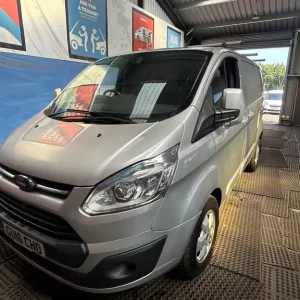 2016 Ford Transit Custom 290 Ltd E-Tech Panel Van Diesel Manual - Image 5