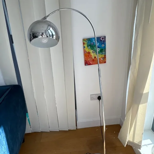 Floor lamp