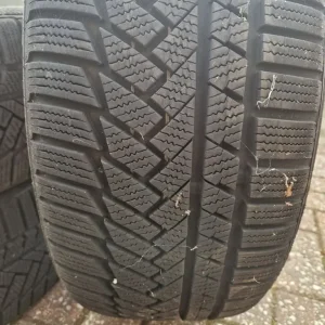 4 x Continental Winter Tyres 225/40 18 - Image 4