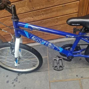 like new apollo switch bike 20 inch wheels - Image 3